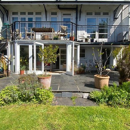ブリストルClifton Garden Flat With Parkingアパートメント エクステリア 写真